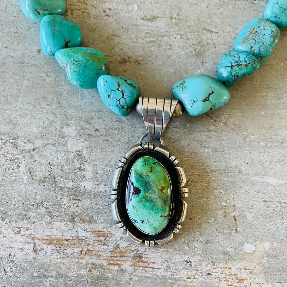 SOLD ♥️ Navajo ♥️ Vintage Sterling Silver & Turquoise Toggle Necklace - Picture 2 of 8